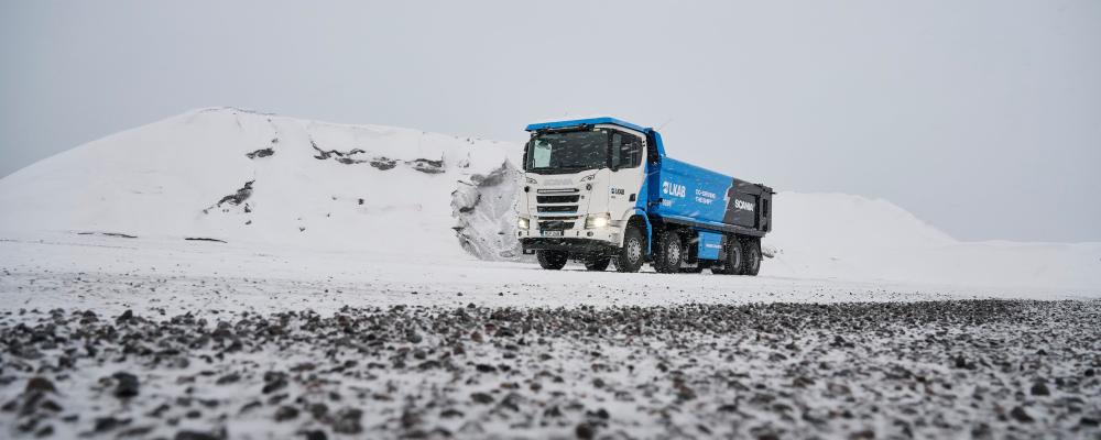Fullt lastad väger lastbilen 60 ton, varav 38 ton är last. Foto: Scania