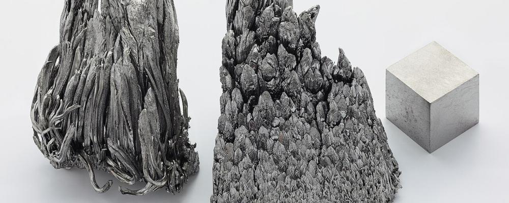 Prospekteringar har påvisat stora mängder yttrium, en av de tunga sällsynta jordartsmetallerna, i Norra Kärr. Foto: Alchemist-hp/Wikimedia Commons