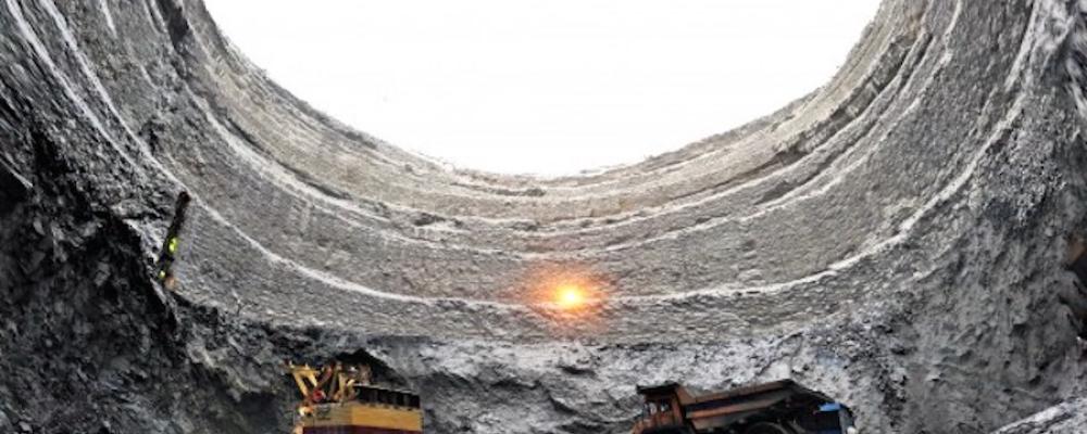 Diamantgruvan Aikhal i Ryssland, en av världens största diamantgruvor.  Foto: Alrosa