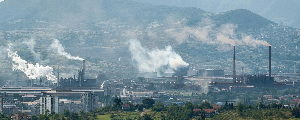 Stålverket i Zenica i Bosnien. Foto: aaProductions - https://www.flickr.com/photos/kushnotangs/14593077517/in/photolist-H8BRt1-eXWoiH-oewfJW-oexkwM/Wikimedia Commons