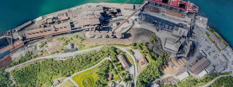 Vid sin anläggning i Tyssedal i sydvästra Norge bearbetar Eramet Titanium and Iron ilmenit till titandioxidslagg för pigmentindustrin. Fabriken producerar också högrent gjutjärn. Foto: Eramet