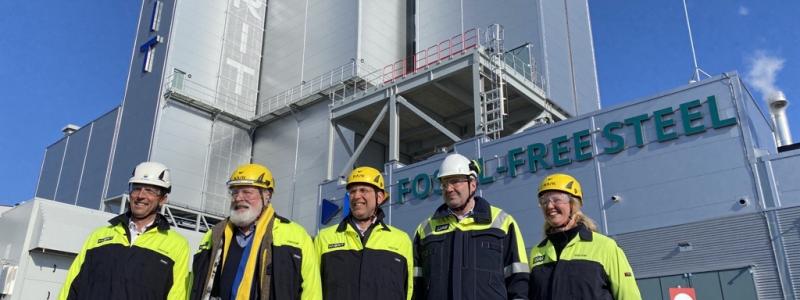 Andreas Regnell, Vattenfall, Frans Timmermans, EU-kommissionen, Jan Moström, LKAB, Martin Lindqvist, SSAB, Carina Sammeli, Luleå kommun under ett besök torsdag 31 mars på Hybrits pilotanläggning i Luleå. Foto: Mikko Viitala, LKAB