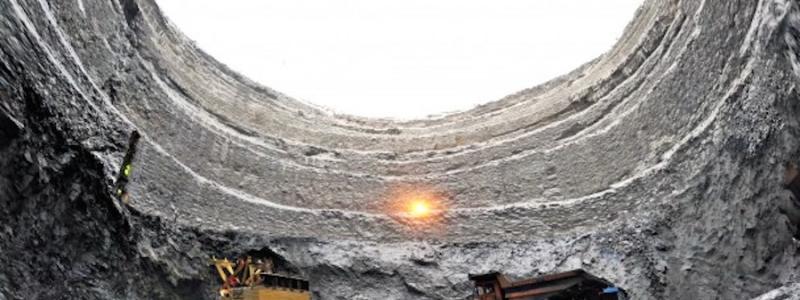Diamantgruvan Aikhal i Ryssland, en av världens största diamantgruvor.  Foto: Alrosa
