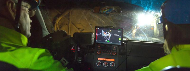 Mobilaris Onboard installerad i ett fordon i gruvan, med navigering via 3D-karta i realtid. Foto: Epiroc