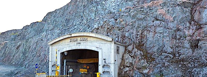 Branden startade i ett transportband ovan jord vid Kemi kromgruva i Elijärvi. Foto: Outokumpu.