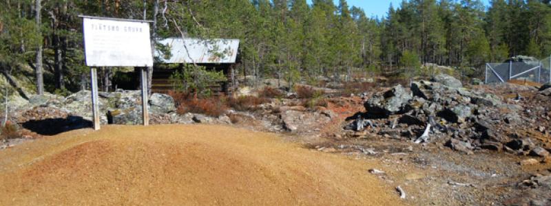 Flätsbo gruva är en sulfidmineralisering med koppar, zink och lite bly som disseminering. Den ligger strax utanför det undersökta området. Foto: SGU