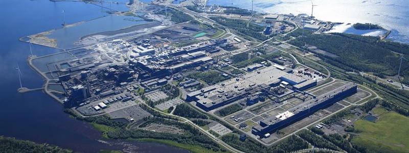 Outokumpus stålfabrik i Torneå. Bolaget stärker sin marknadsposition i Europa och Amerika. Foto: Outokumpu