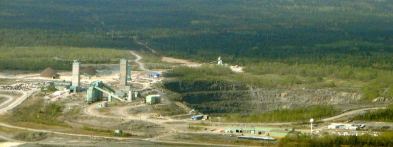Basmetallgruvan Kidd, världens djupaste i sitt slag. Foto: P199/Wikimedia Commons