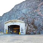 Branden startade i ett transportband ovan jord vid Kemi kromgruva i Elijärvi. Foto: Outokumpu.