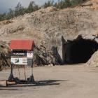 En av ingångarna till underjordsgruvan. I full drift väntas gruvan producera cirka 26 000 ton koppar per år, vilket innebär att den skulle bli den andra största koppargruvan i Sverige, efter Bolidens gruva i Aitik. Foto: Viscaria