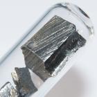 Importstoppet gäller framför allt neodym. Foto: Chemical Elements — http://images-of-elements.com/neodymium.php/Wikimedia Commons