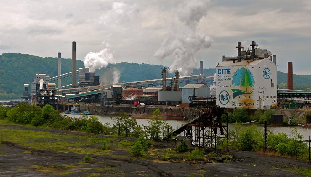 Kocksanläggning i Pennsylvania. Foto: Roy Luck - US Steel Clairton Works, Clairton PA/Wikimedia Commons