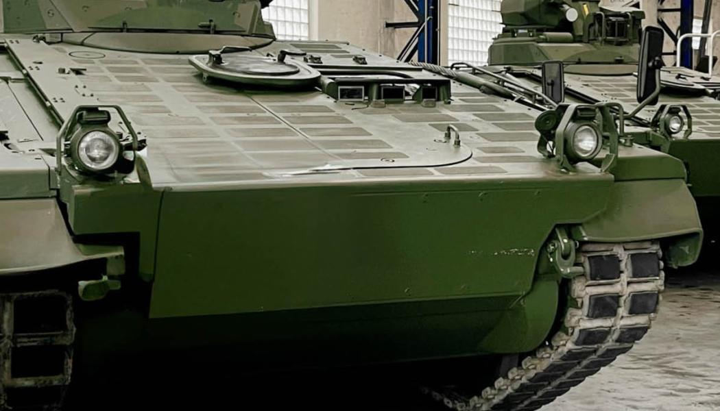 Marder 1A3 – en nyckelresurs för Ukrainas försvar. Marder 1A3 är enligt tillverkaren Rheinmetall ett beprövat och mångsidigt pansarfordon som erbjuder hög rörlighet och skydd på slagfältet. Det är särskilt värdefullt för Ukraina, som fortsatt möter intensiva strider i sitt försvar mot den ryska invasionen. Foto: Rheinmetall