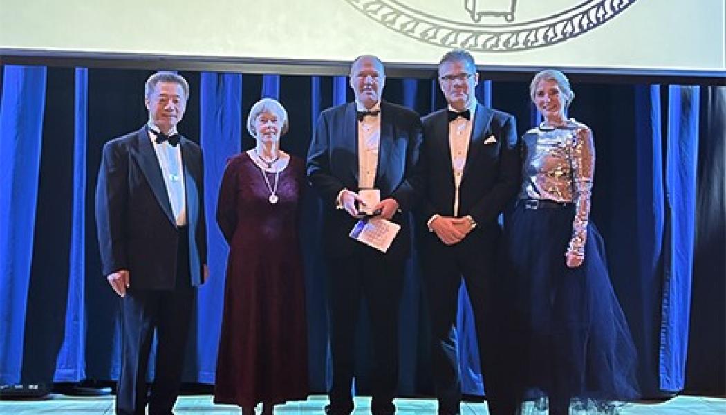  Medaljutdelning på Jernkontorets 275 årsjubileum. Från vänster Martin Pei, teknisk direktör SSAB, Rachel Pettersson, forskningschef Jernkontoret, Göran Björkman, vd och koncernchef Alleima, Martin Lindqvist, vd och koncernchef SSAB och Annika Roos, vd Jernkontoret. Foto: Kristina Grewin, Jernkontoret



