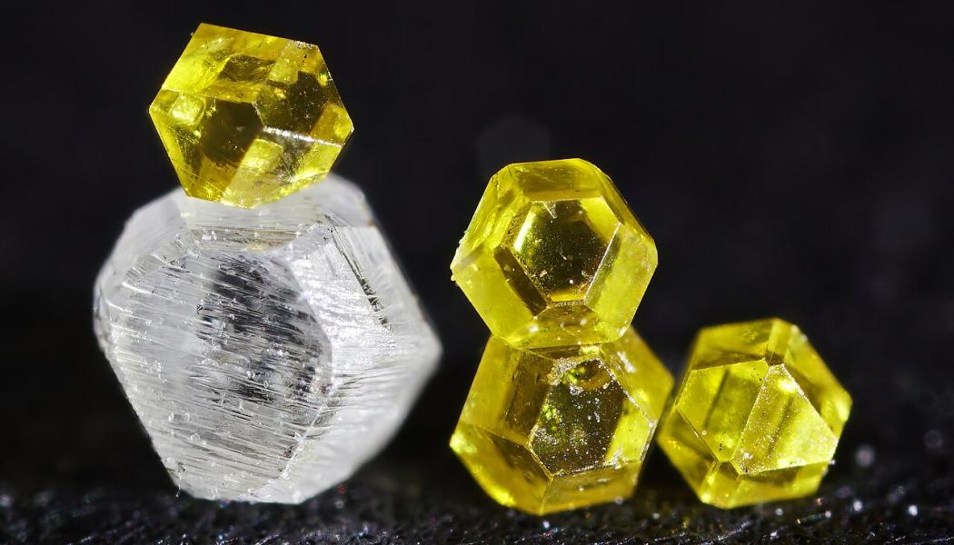 Syntetiska diamanter. Foto: Bilovitsky