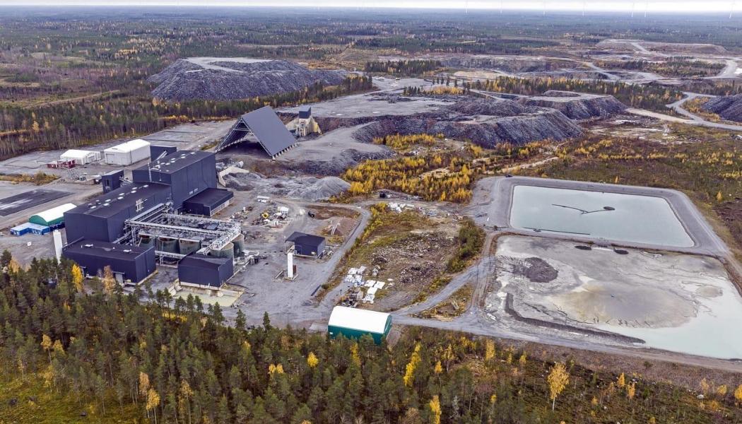 Laiva-gruvan i Brahestad i Finland har haft återkommande problem med miljötillstånd, dammsäkerhet och hantering av gruvavfall. Gruvan drevs tidigare av Otso Gold innan verksamheten togs över av Laiva Gold efter företagssanering 2022. Foto: Raahen Seutu

