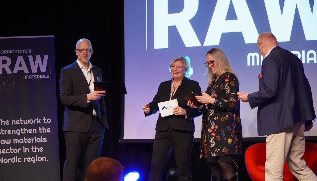 Håkan Lind, Senior Innovation Adviser, Nordic Innovation tillsammans med Maria Sunér, vd Svemin, Pekka Suomela, vd FinnMin och Anita Helene, generalsekteterare Norsk Bergindustri. Foto: Svemin