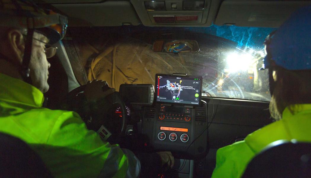 Mobilaris Onboard installerad i ett fordon i gruvan, med navigering via 3D-karta i realtid. Foto: Epiroc 