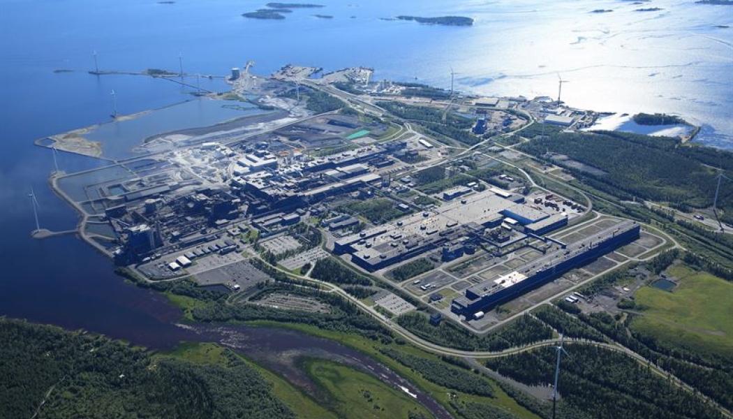 Outokumpus stålfabrik i Torneå. Bolaget stärker sin marknadsposition i Europa och Amerika. Foto: Outokumpu