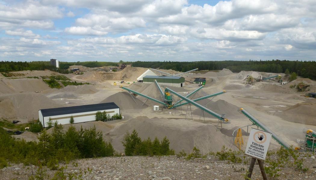 Grustäkten Riksten i Tullinge. Foto: Holger Ellgaard/Wikimedia Commons

