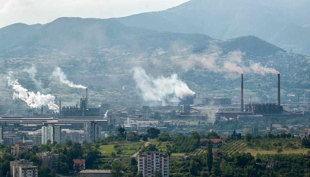 Stålverket i Zenica i Bosnien. Foto: aaProductions - https://www.flickr.com/photos/kushnotangs/14593077517/in/photolist-H8BRt1-eXWoiH-oewfJW-oexkwM/Wikimedia Commons