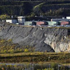 Henrik Montgomery/ TT: Tillstånden för att söka de mineraler med grundämnen som kan användas i klimatanpassad teknik har ökat i Sverige. Mineraler, som LKAB hittat i järnmalmer i Kiruna, och planerar att ta vara på. Arkivbild.