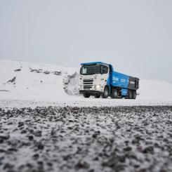 Fullt lastad väger lastbilen 60 ton, varav 38 ton är last. Foto: Scania