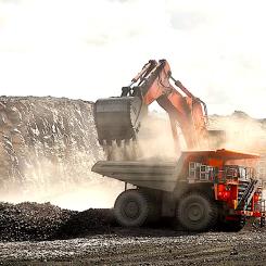 I verkligheten förädlas cirka 90 procent av de metaller som utvinns i Finland inom landet. Dessutom importerar Finland ungefär fyra gånger mer metallkoncentrat än vad som exporteras. Foto: Gruvföretaget Talvivaara.