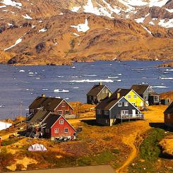 Grönland är fortfarande starkt beroende av fisket som näring, trots stora kända mineralresurser i berggrunden. Foto: Creative Commons Lic: Kredit: Barn1