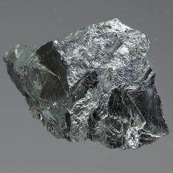 Krom används för sina goda korrosionsresistenta egenskaper vid tillverkning av stål och legeringar. Foto: Jurii/http://images-of-elements.com/chromium.php/Wikimedia Commons