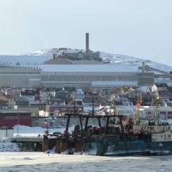 Sydvarangers anriknings- och pelletsverk i Kirkenes i Nordnorge. Foto: Clemensfranz/Wikimedia Commons