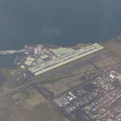 Aluminiumsmältverk på Island som drivs av Rio Tinto. Foto: Jabbi/Wikimedia Commons