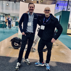 Jonas Nyvang, medgrundare och VD för Stilride, och Victor Andersson, vd och grundare av ChainTraced. Foto: Stilride