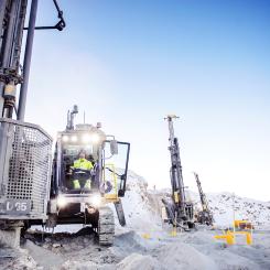 Borrigg i arbete under vinterförhållanden. Foto: Kaunis Iron