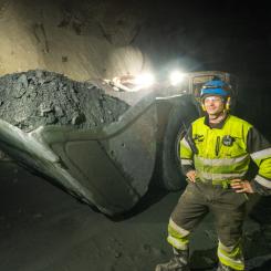 Exempel på finsk gruvdrift. Bilden har tagits i Pampalo-gruvan som ägs och drivs av Endomines Finland Oyj och utgör en central del i bolagets verksamhet i Finland. Gruvan ligger längs den så kallade Karelian Gold Line, ett guldbärande greenstone-bälte över cirka fyrtio kilometer i östra Finland, främst inom kommunen Ilomantsi. Endomines Verksamheten vid Pampalo omfattar både underjordsbrytning och dagbrottsdrift. Foto: Endomines