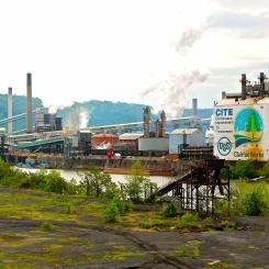 Stålverket Clairton Works i Clairton i Pennsylvania. Foto: Wikipedia Commons Lic. Kredit. Roy Luck / U.S. Steel Clairton Works.